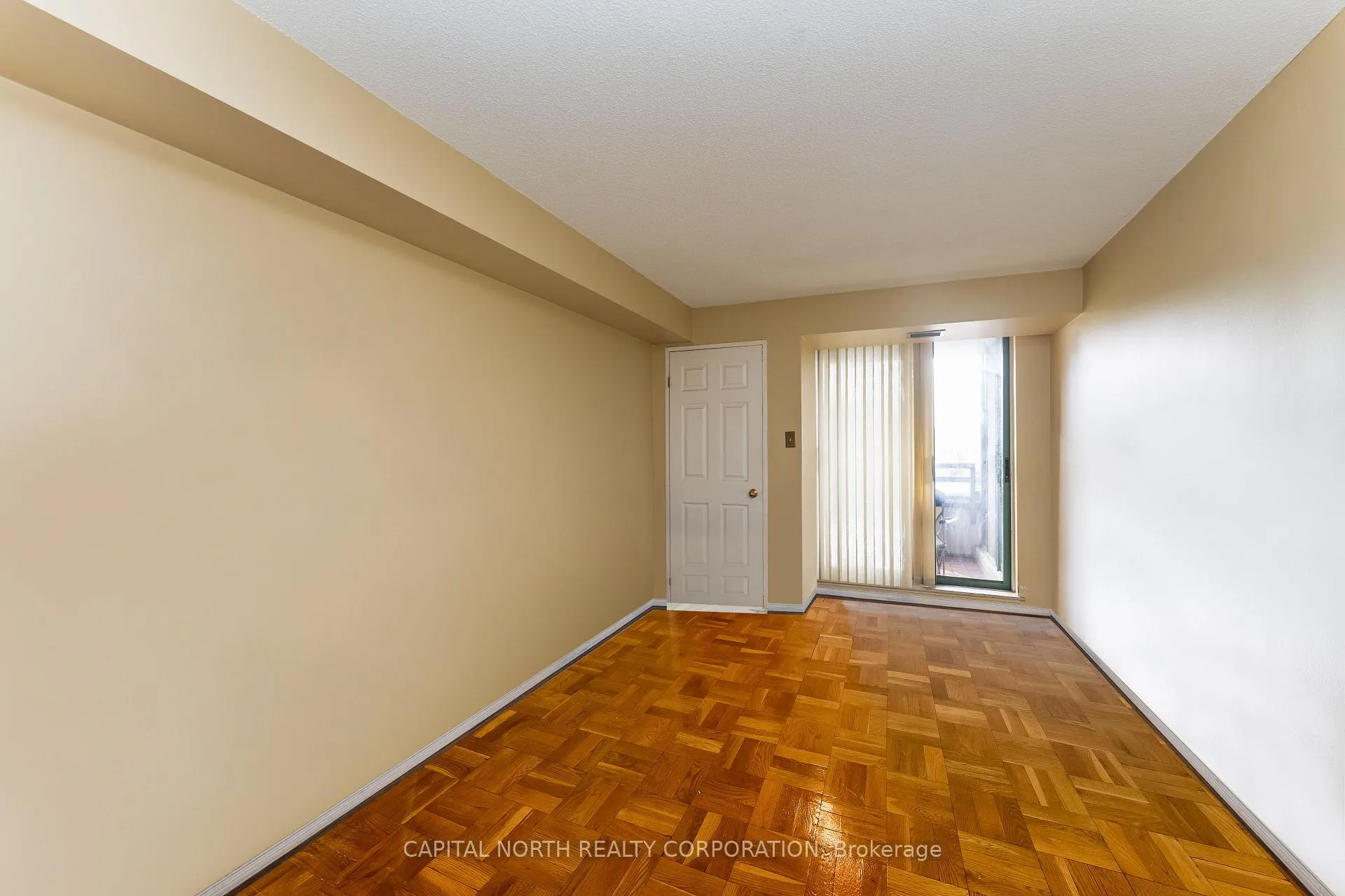 Photo 8 of Unit 319, 100 Arbors Lane, Vaughan, West Woodbridge — HOMEH