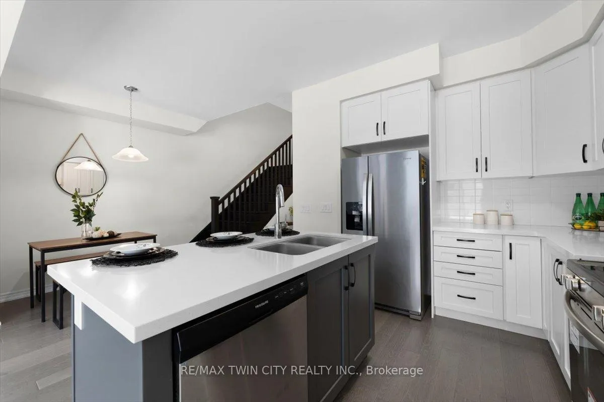 Photo 8 of 24 Roywood Street E, Kitchener — HOMEH