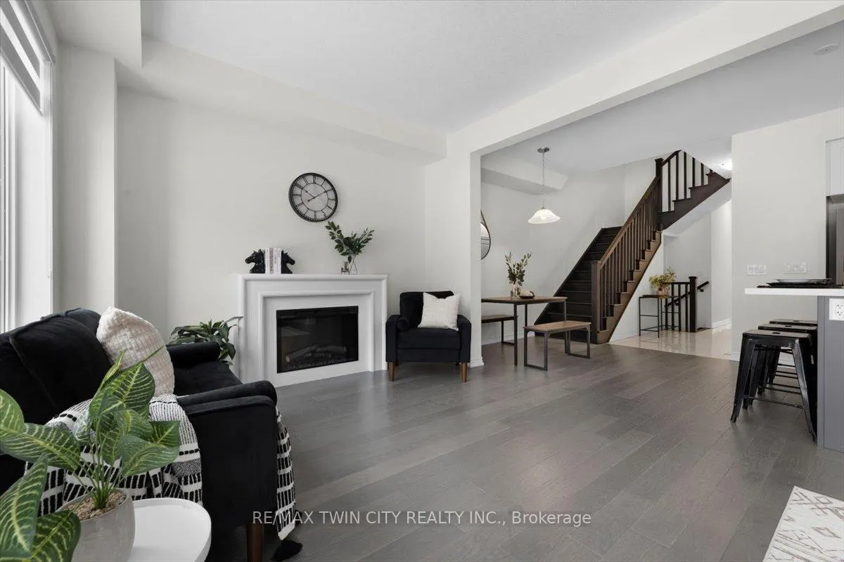 Photo 14 of 24 Roywood Street E, Kitchener — HOMEH