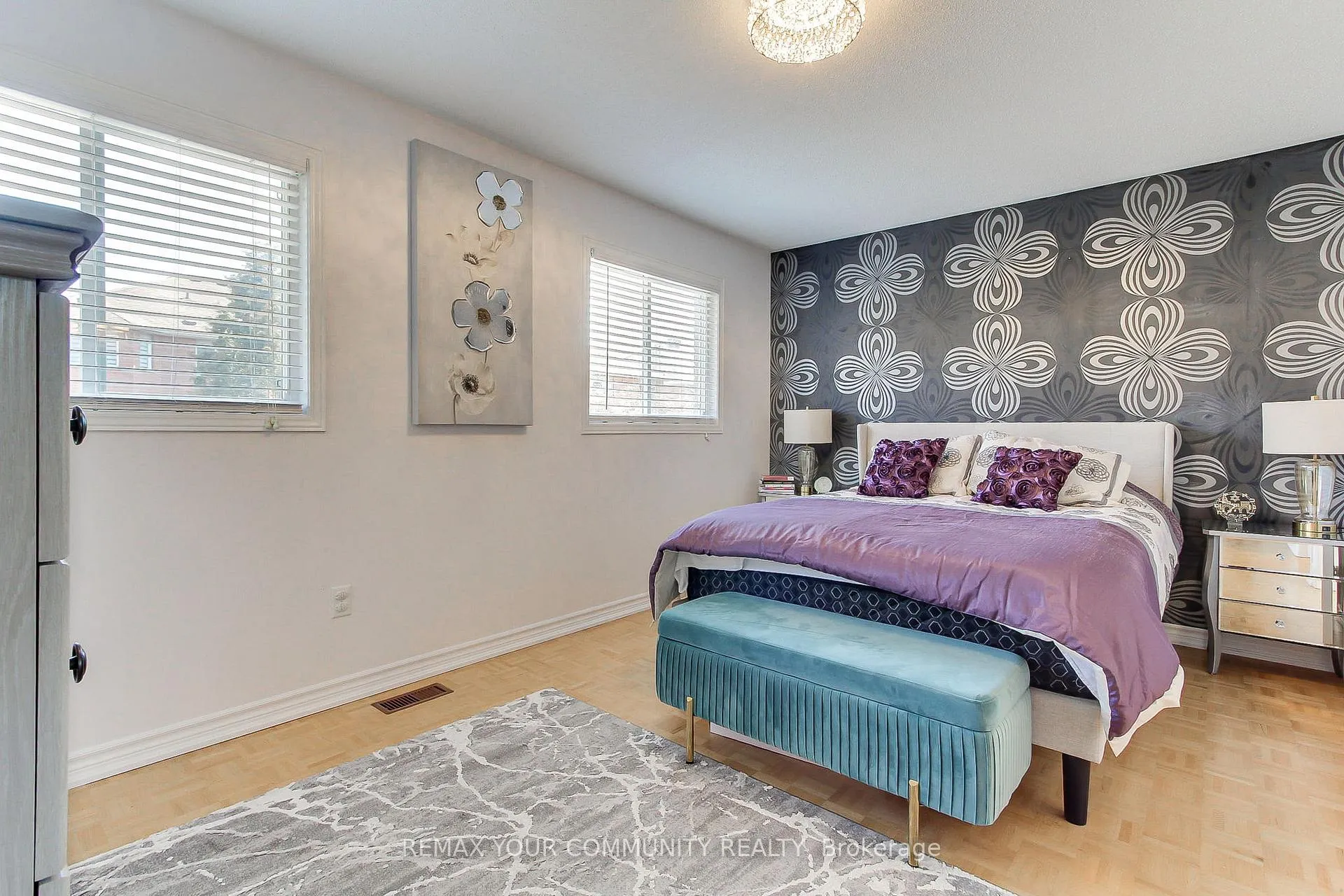 Photo 12 of 45 Harmony Road, Vaughan, Patterson — HOMEH