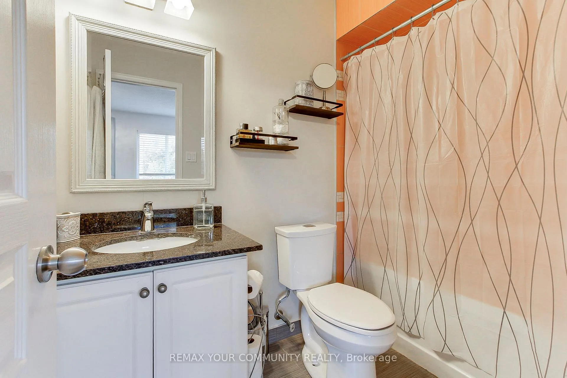 Photo 14 of 45 Harmony Road, Vaughan, Patterson — HOMEH