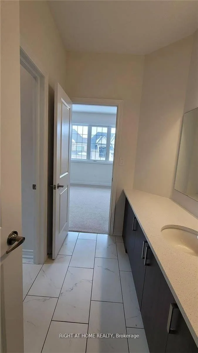 Photo 10 of 199 Miyako Court, Oshawa, Windfields — HOMEH