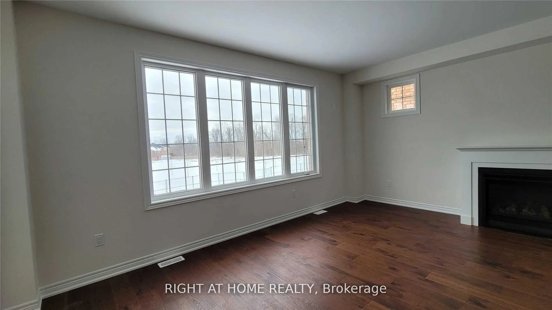 Photo 23 of 199 Miyako Court, Oshawa, Windfields — HOMEH