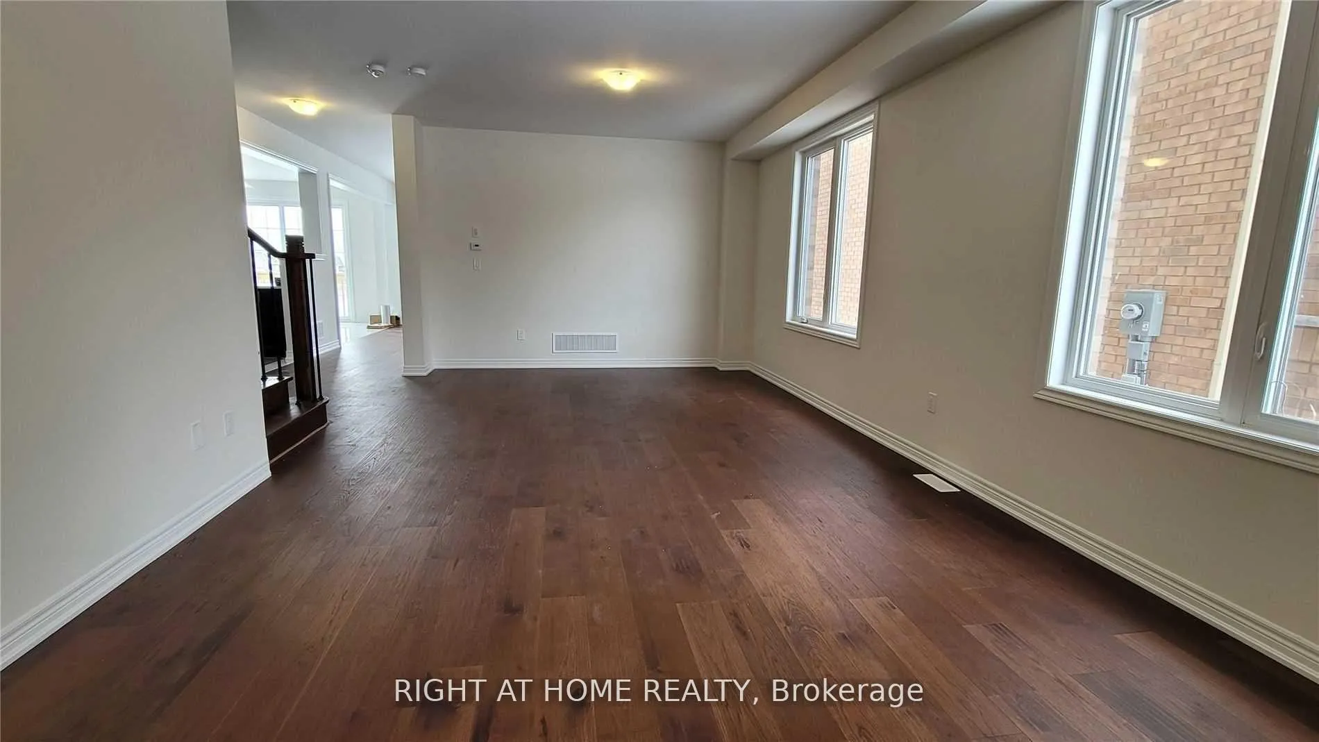 Photo 33 of 199 Miyako Court, Oshawa, Windfields — HOMEH