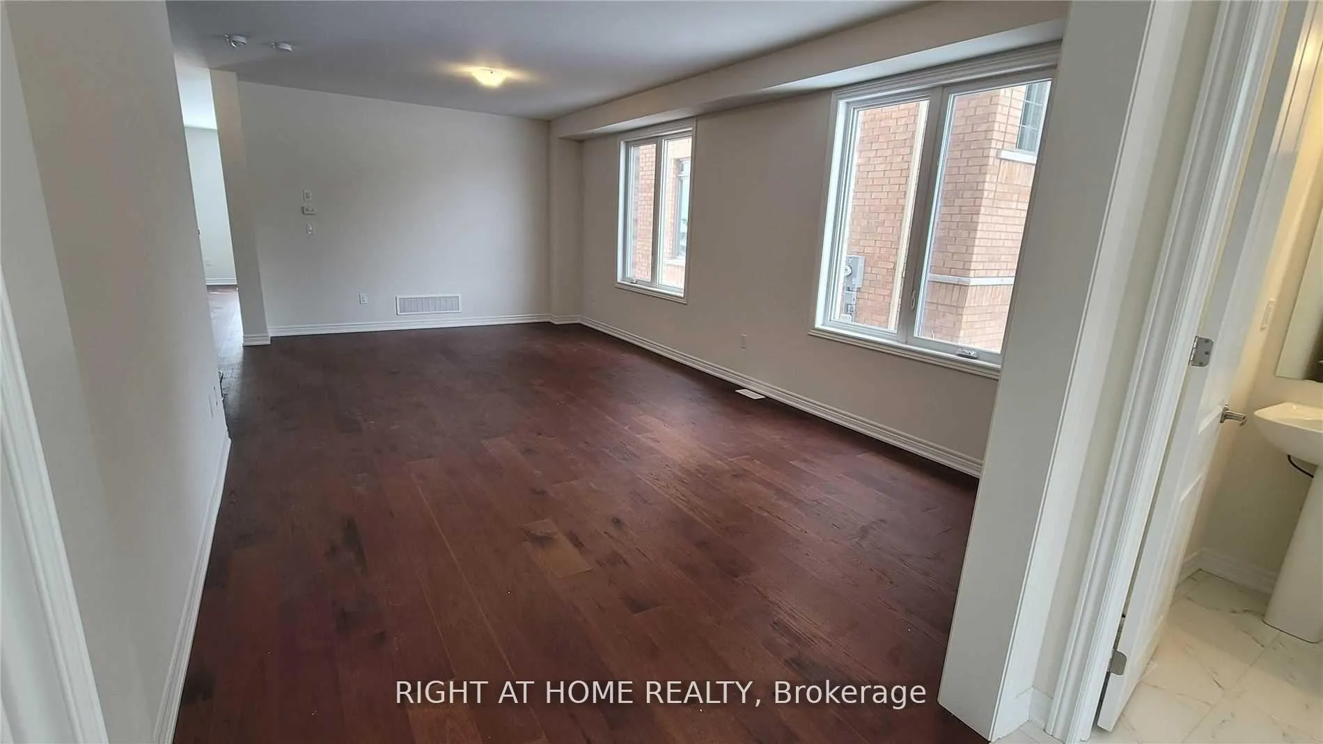 Photo 35 of 199 Miyako Court, Oshawa, Windfields — HOMEH