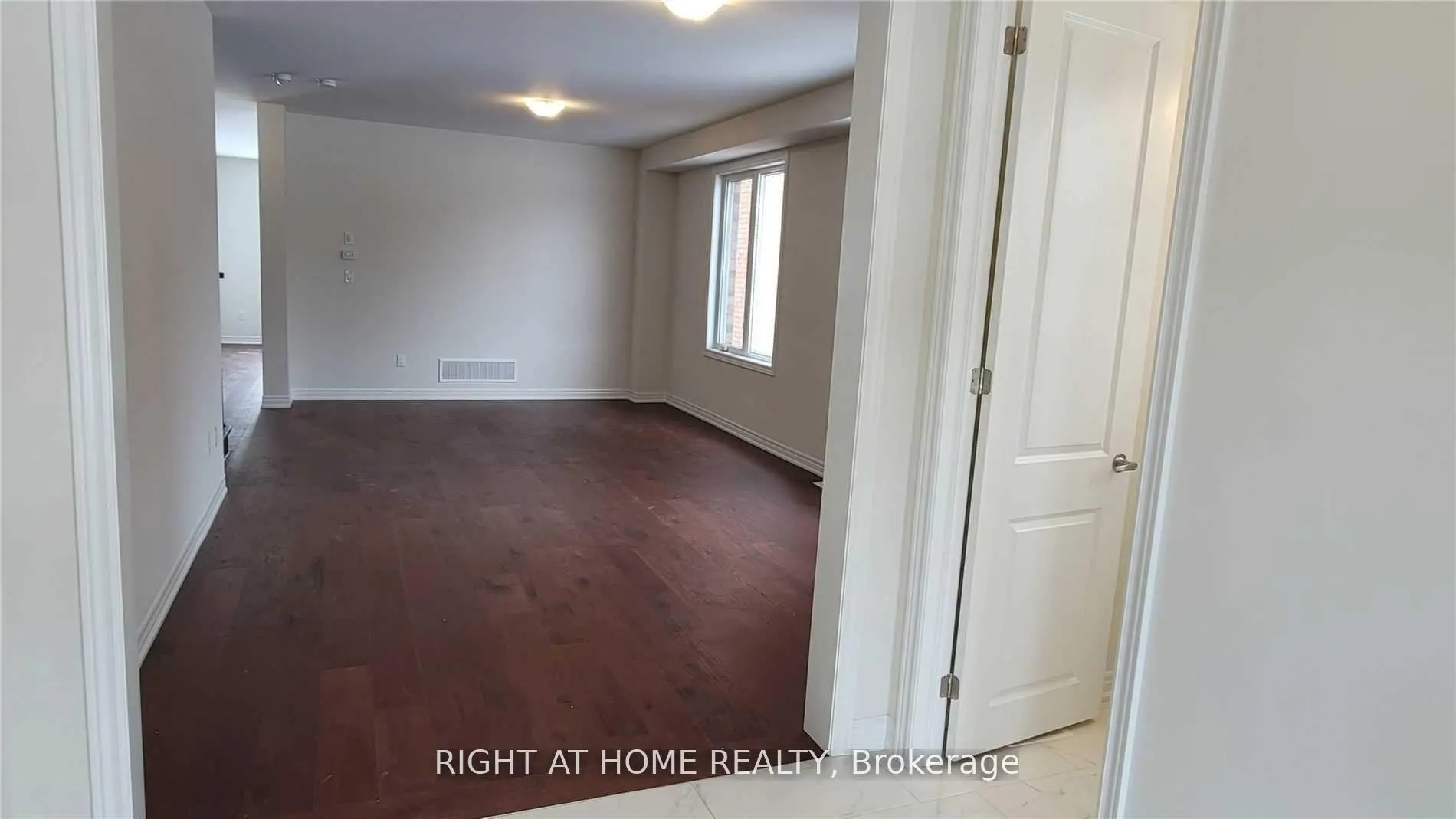 Photo 36 of 199 Miyako Court, Oshawa, Windfields — HOMEH
