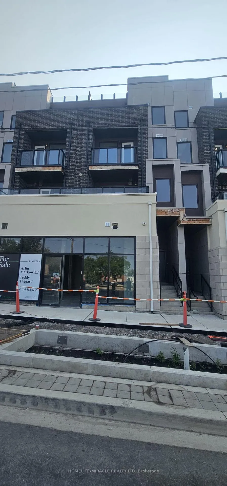 Photo 4 of Unit 2, 1491 O'Connor Drive, Toronto, East York — HOMEH
