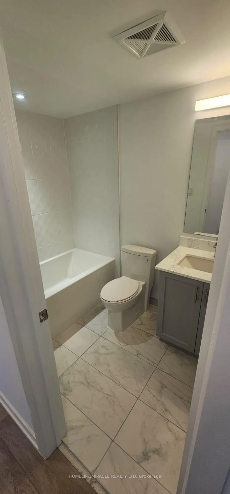 Photo 14 of Unit 2, 1491 O'Connor Drive, Toronto, East York — HOMEH