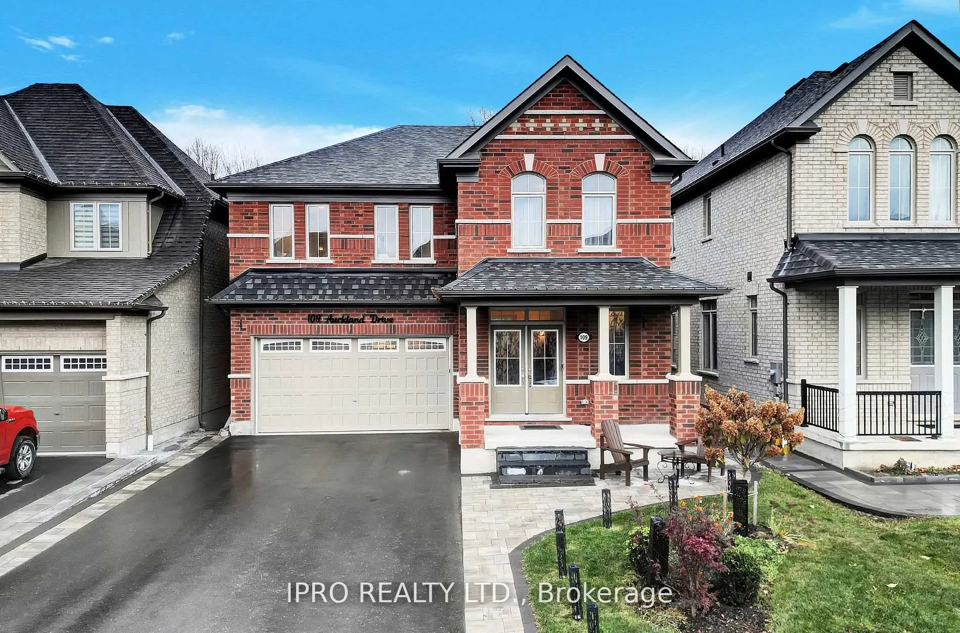 Photo 1 of 109 Auckland Drive, Whitby, Rural Whitby — HOMEH