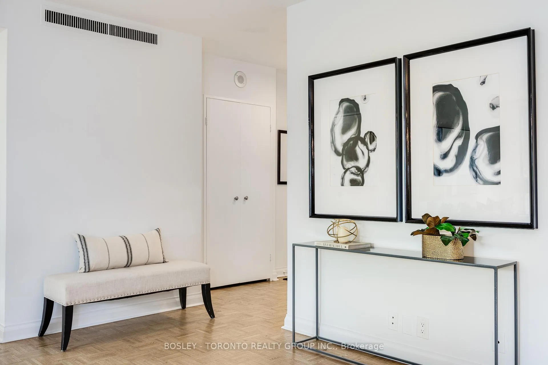 Photo 10 of Unit 511, 350 Lonsdale Road, Toronto, Forest Hill South — HOMEH
