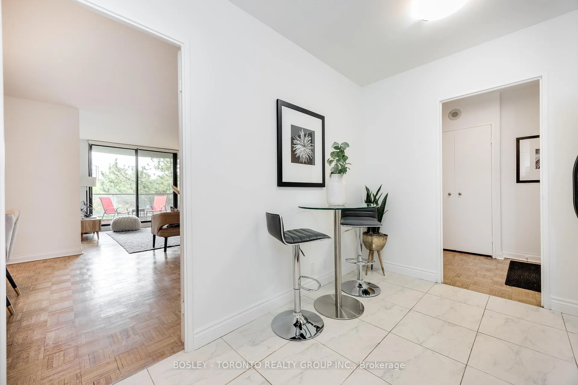 Photo 14 of Unit 511, 350 Lonsdale Road, Toronto, Forest Hill South — HOMEH