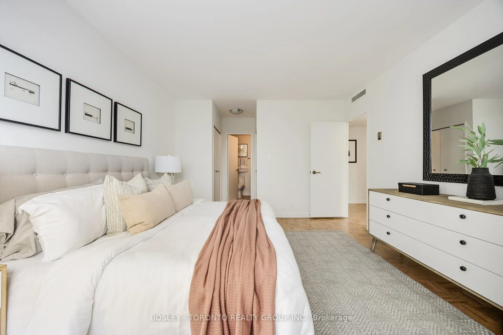 Photo 25 of Unit 511, 350 Lonsdale Road, Toronto, Forest Hill South — HOMEH