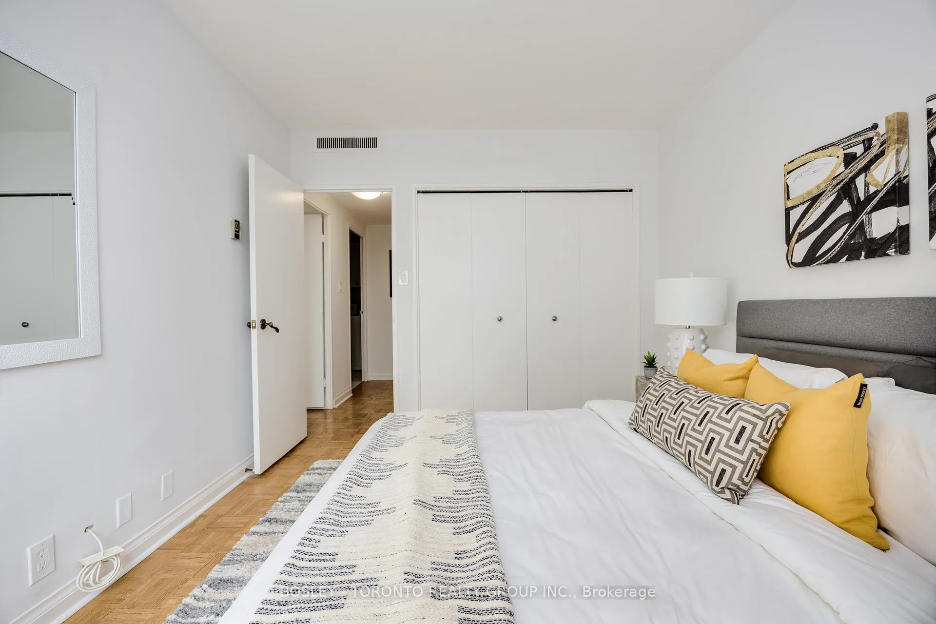 Photo 30 of Unit 511, 350 Lonsdale Road, Toronto, Forest Hill South — HOMEH