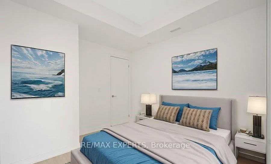 Photo 14 of Unit 709, 185 Alberta Avenue, Toronto, Oakwood Village — HOMEH