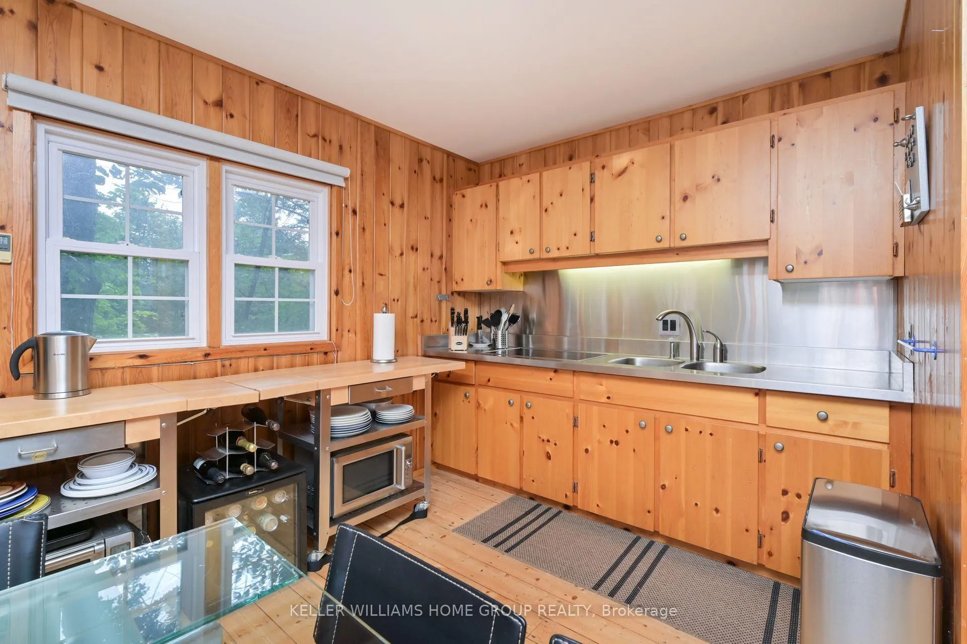 Photo 10 of 3 Valley View Close, Mulmur, Rural Mulmur — HOMEH