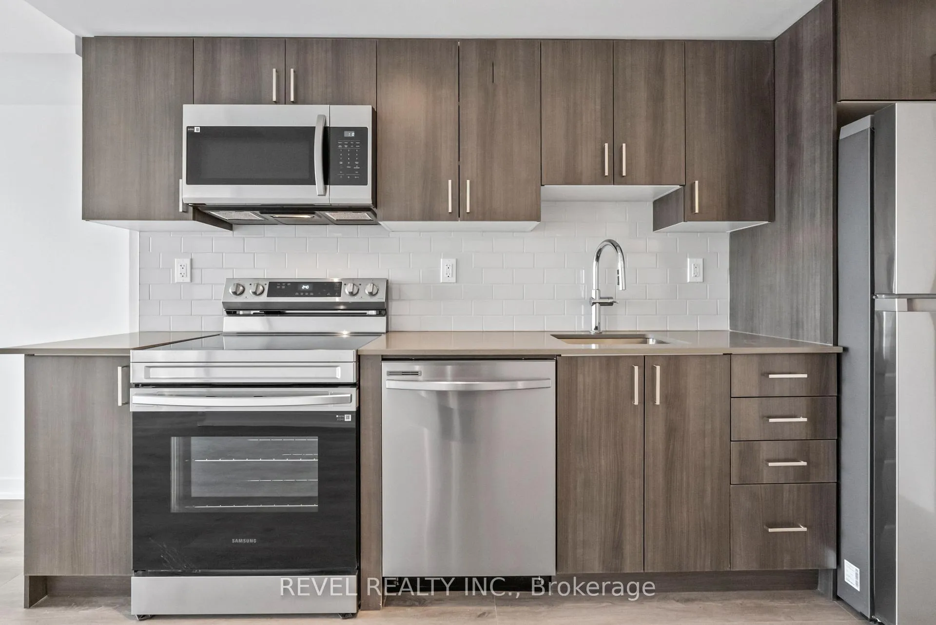 Photo 10 of Unit 2212, 1435 Celebration Drive, Pickering, Bay Ridges — HOMEH