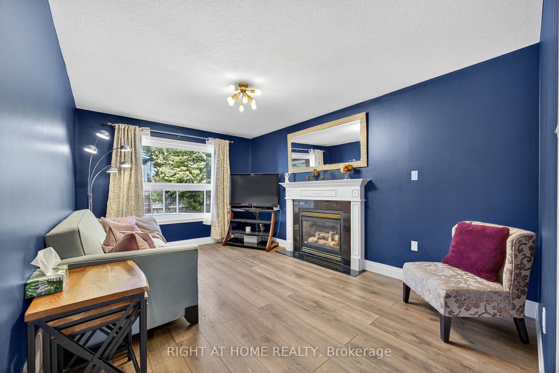 Photo 12 of 18 Amberview Drive, Georgina, Keswick South — HOMEH