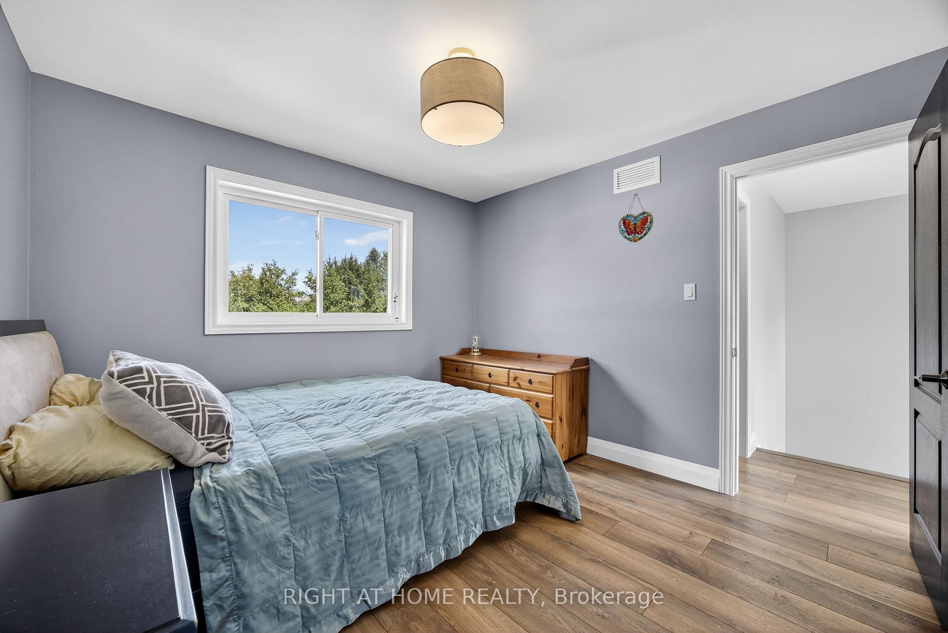 Photo 23 of 18 Amberview Drive, Georgina, Keswick South — HOMEH
