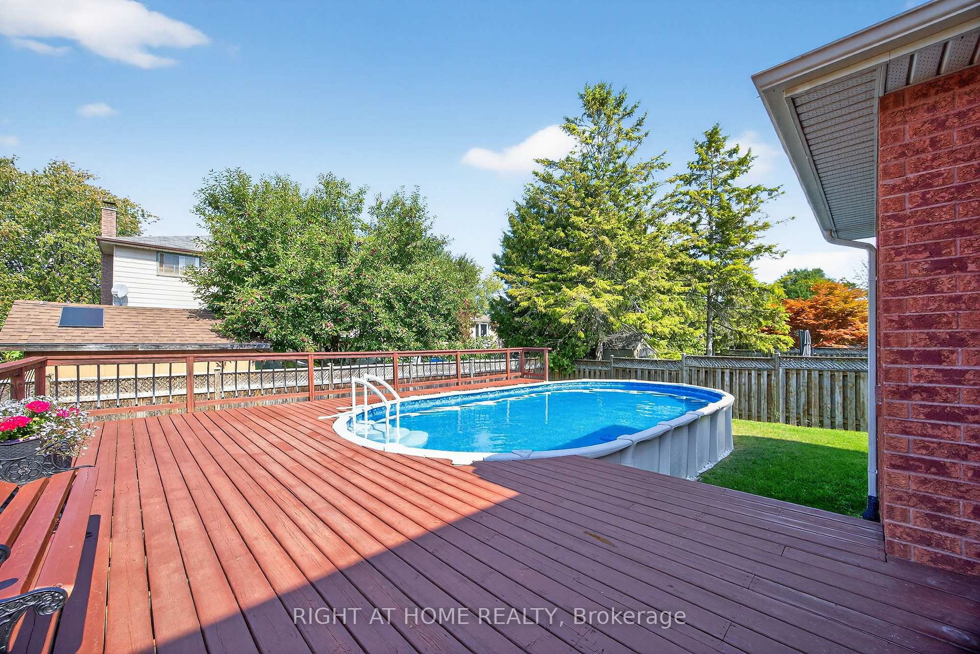 Photo 36 of 18 Amberview Drive, Georgina, Keswick South — HOMEH