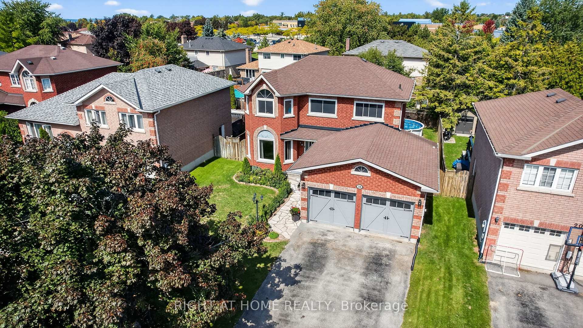 Photo 40 of 18 Amberview Drive, Georgina, Keswick South — HOMEH