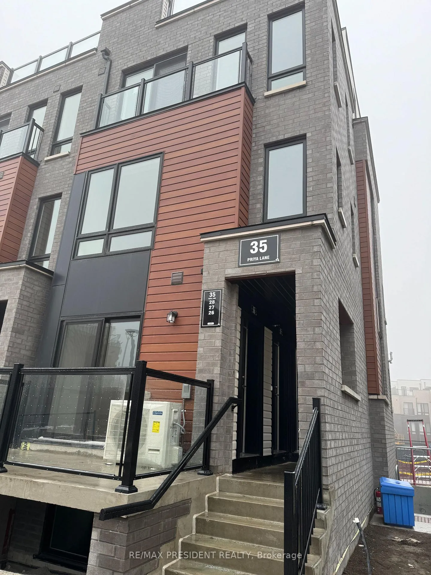 Front of Unit 28, 35 Priya Lane