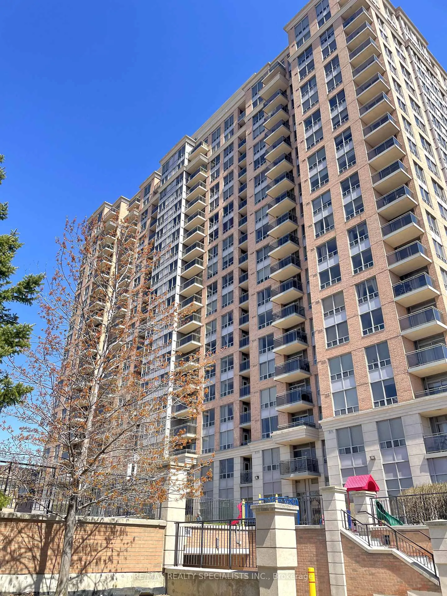 Front of Unit 308, 55 Strathaven Drive