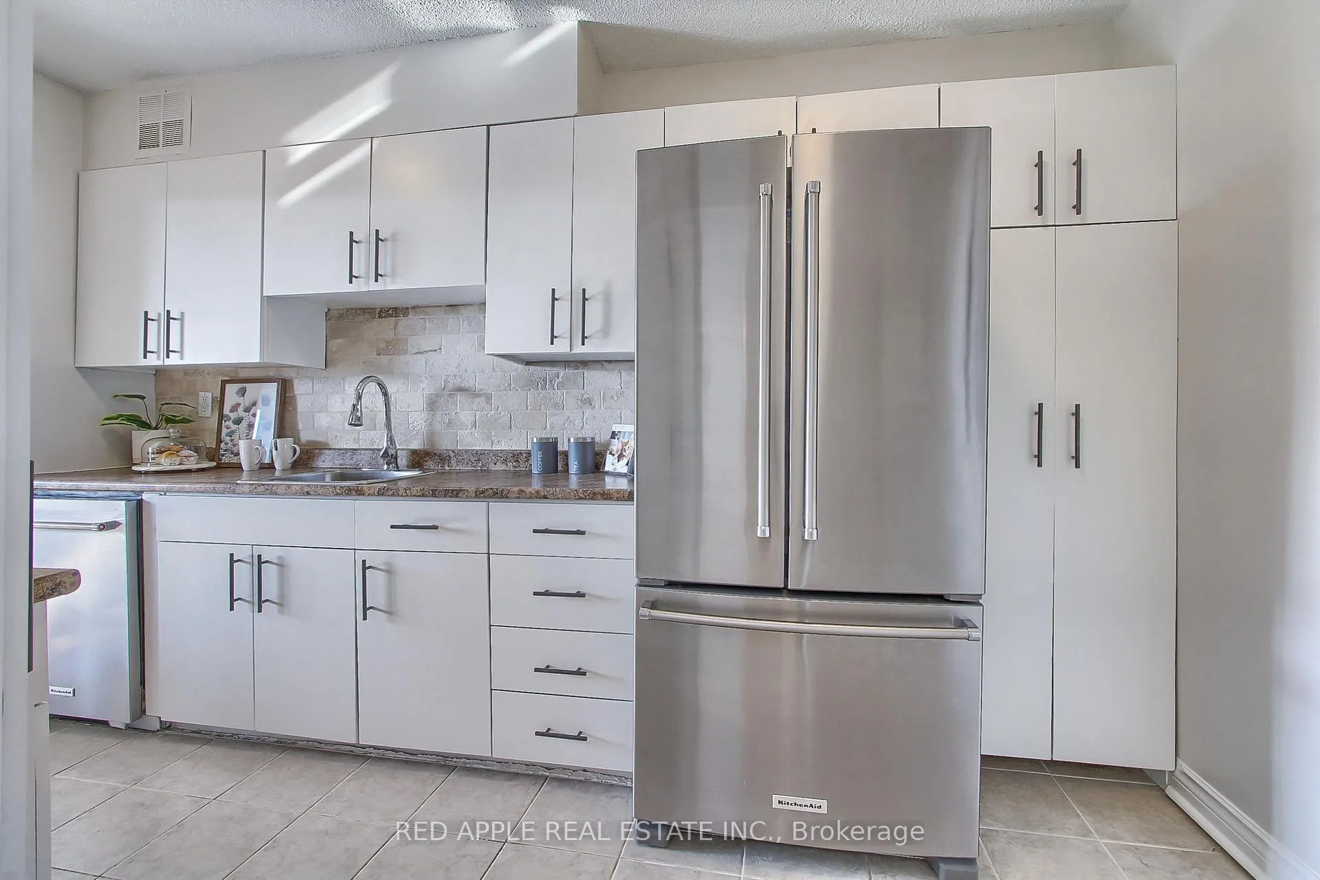 Photo 12 of Unit 407, 1210 Radom Street, Pickering, Bay Ridges — HOMEH