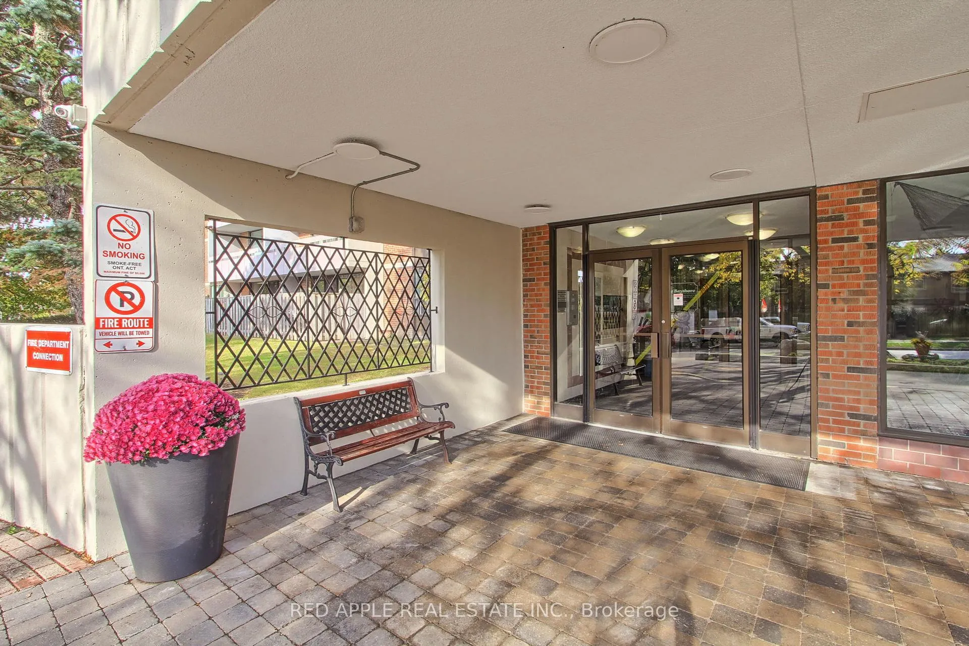 Photo 23 of Unit 407, 1210 Radom Street, Pickering, Bay Ridges — HOMEH