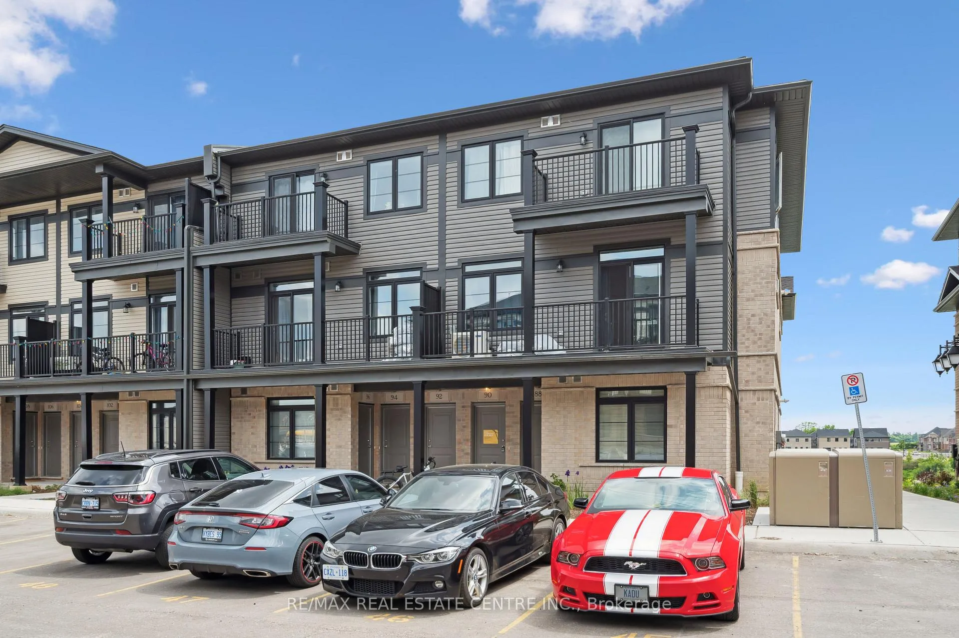 Photo 31 of 90 Lomond Lane, Kitchener — HOMEH