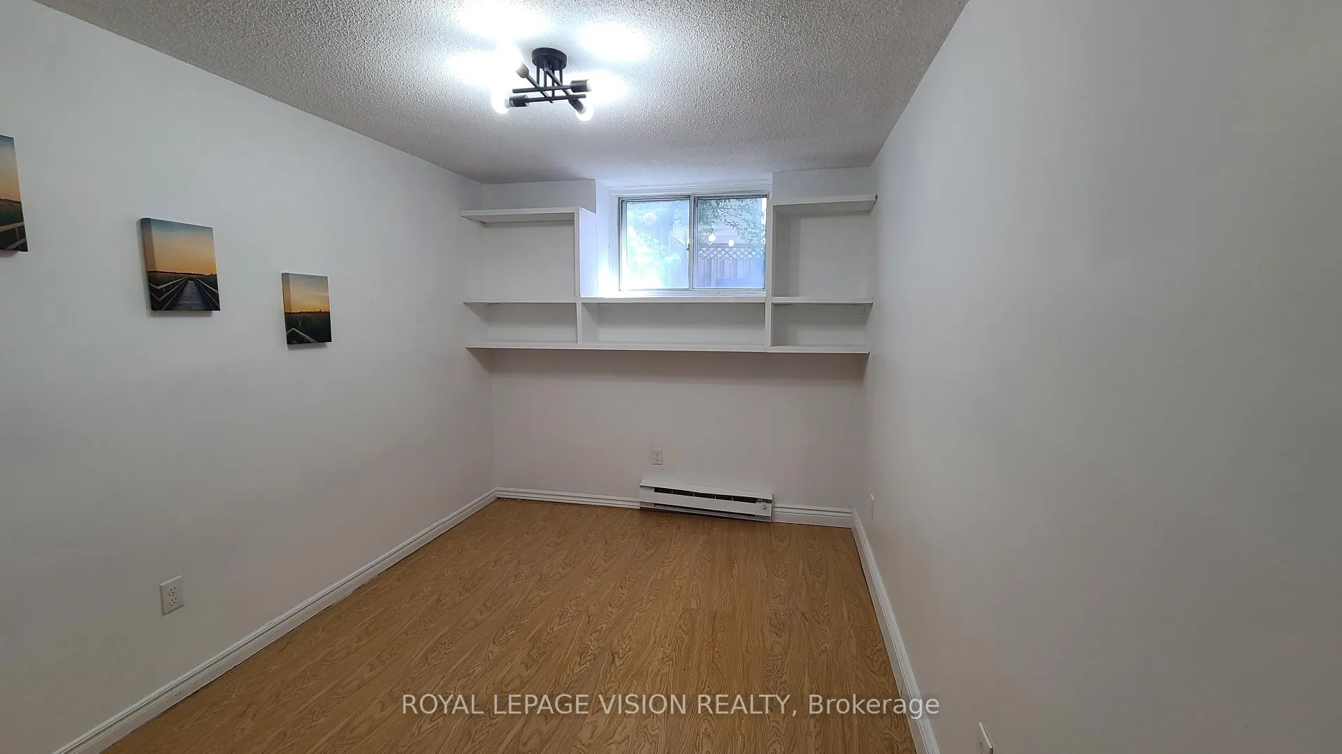 Photo 32 of 303 Beech Street W, Whitby, Downtown Whitby — HOMEH