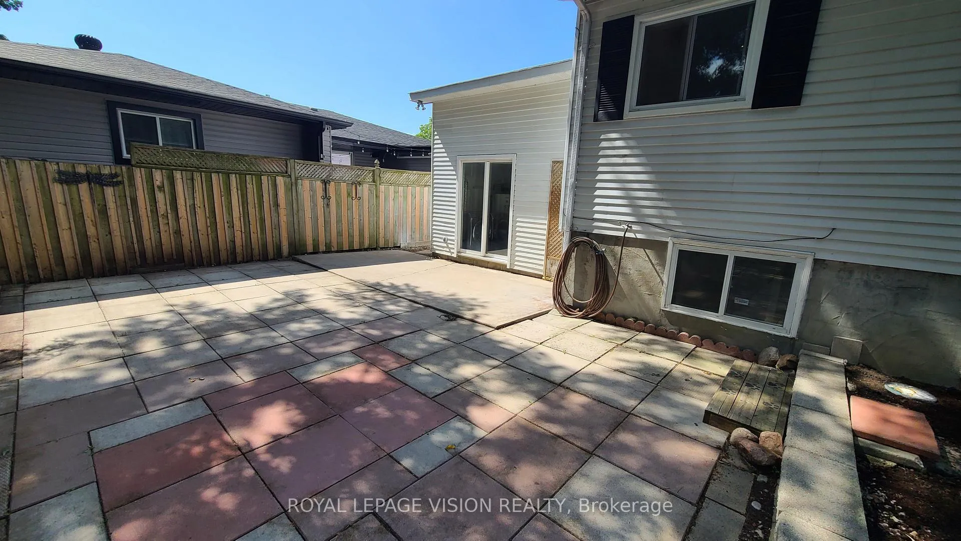Photo 38 of 303 Beech Street W, Whitby, Downtown Whitby — HOMEH