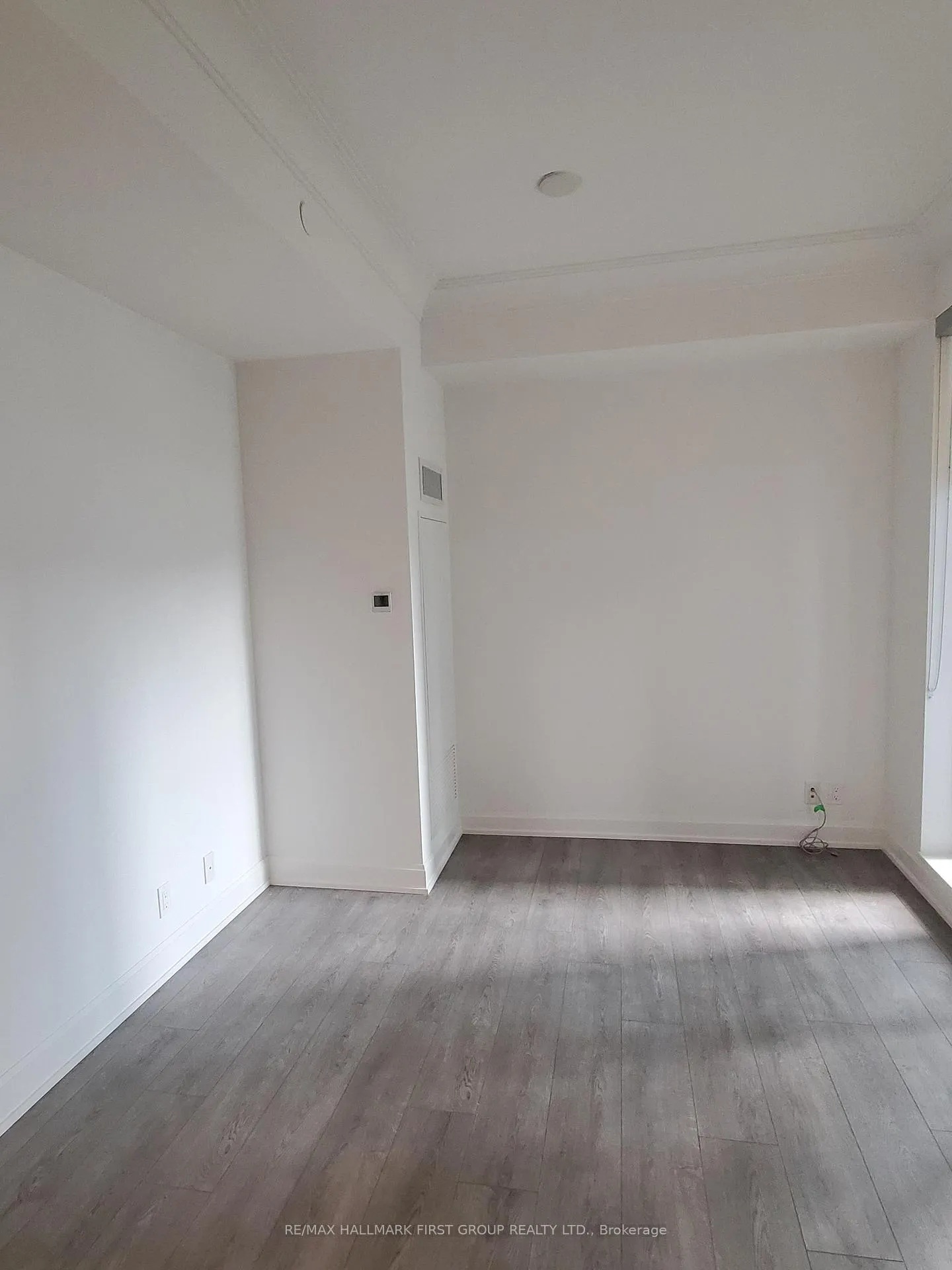 Photo 11 of Unit 330, 38 Water Walk Drive, Markham, Unionville — HOMEH