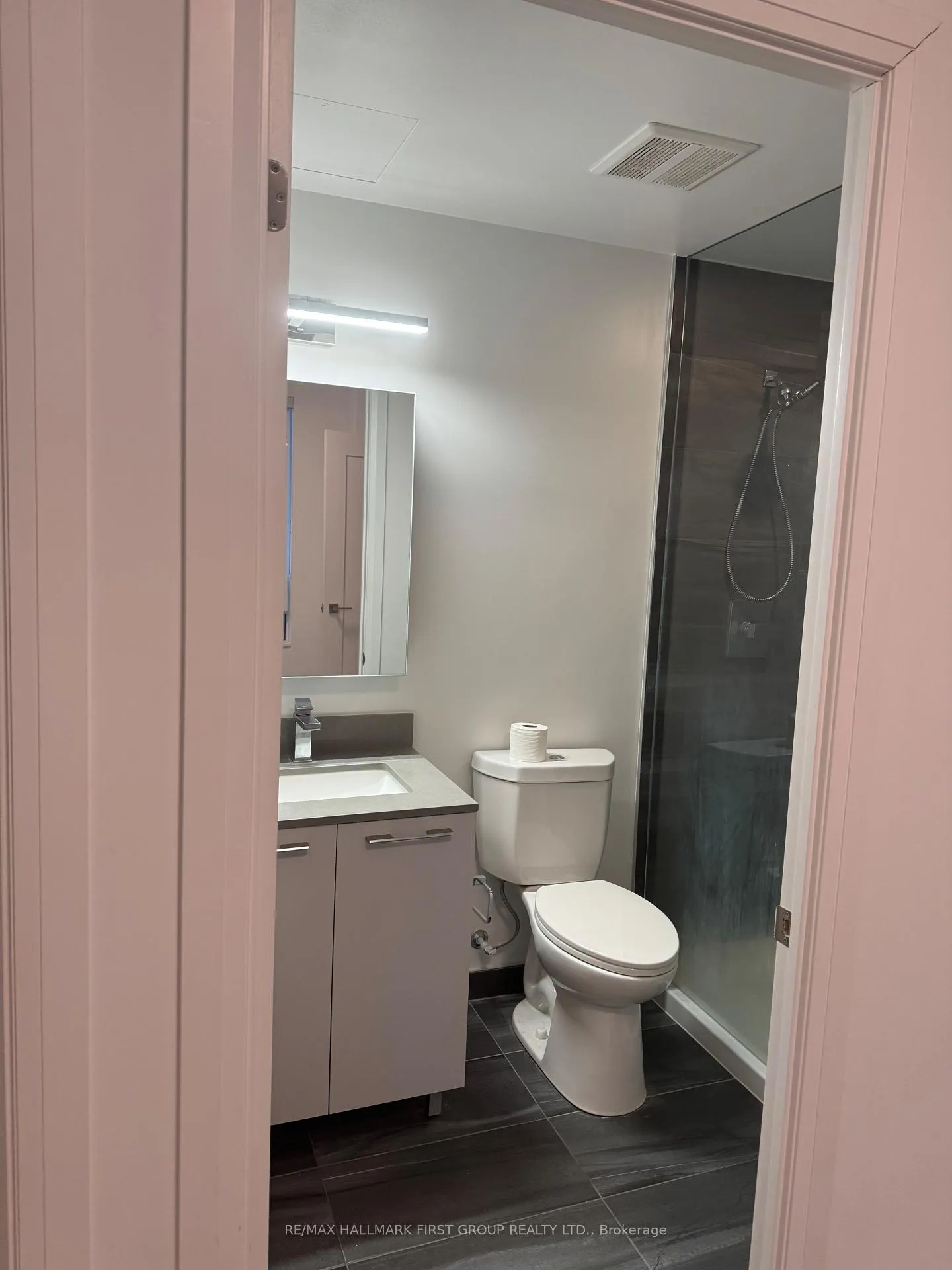Photo 13 of Unit 330, 38 Water Walk Drive, Markham, Unionville — HOMEH