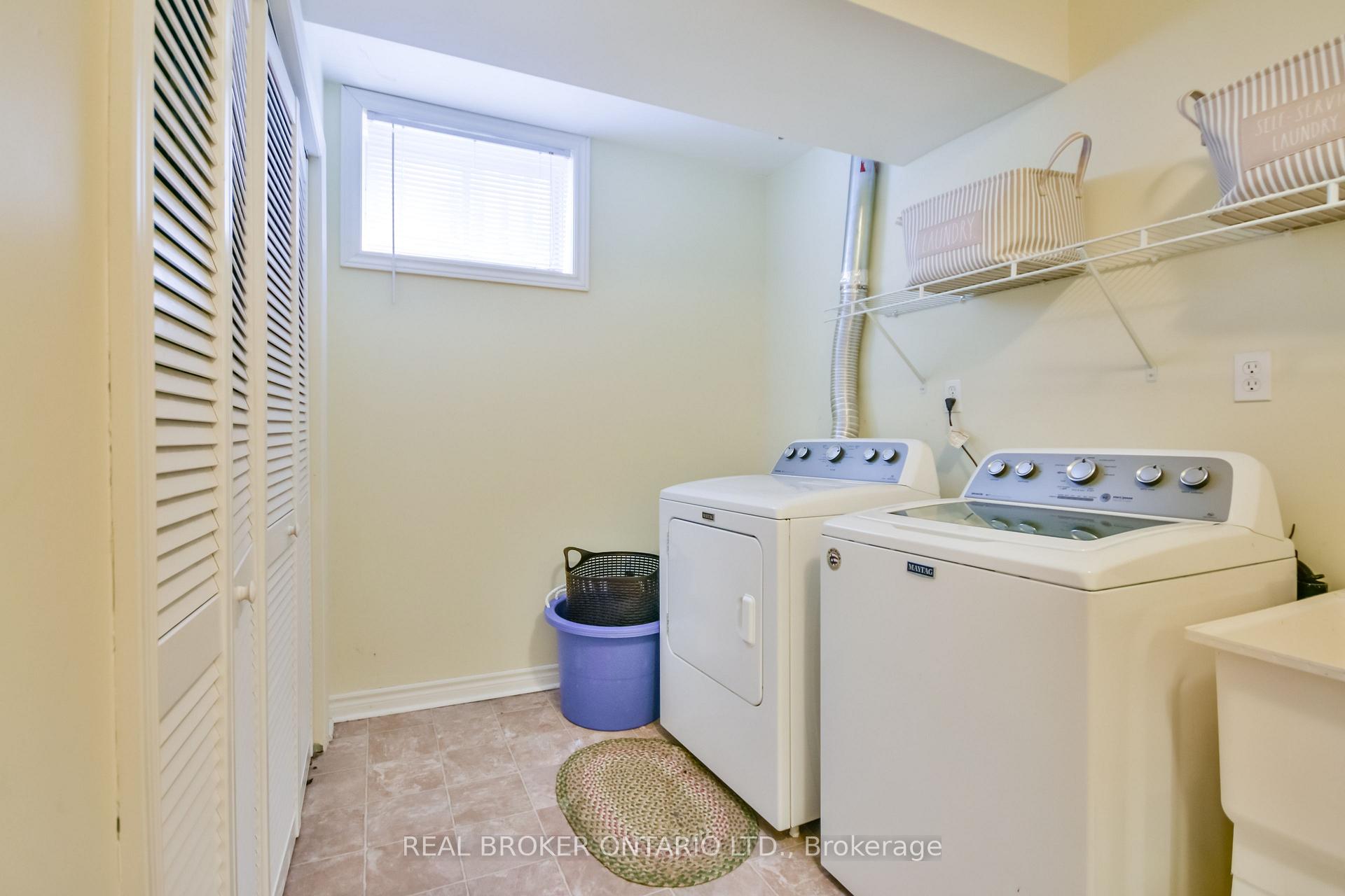 Photo 12 of 210 Pringle Drive, Barrie, Edgehill Drive — HOMEH