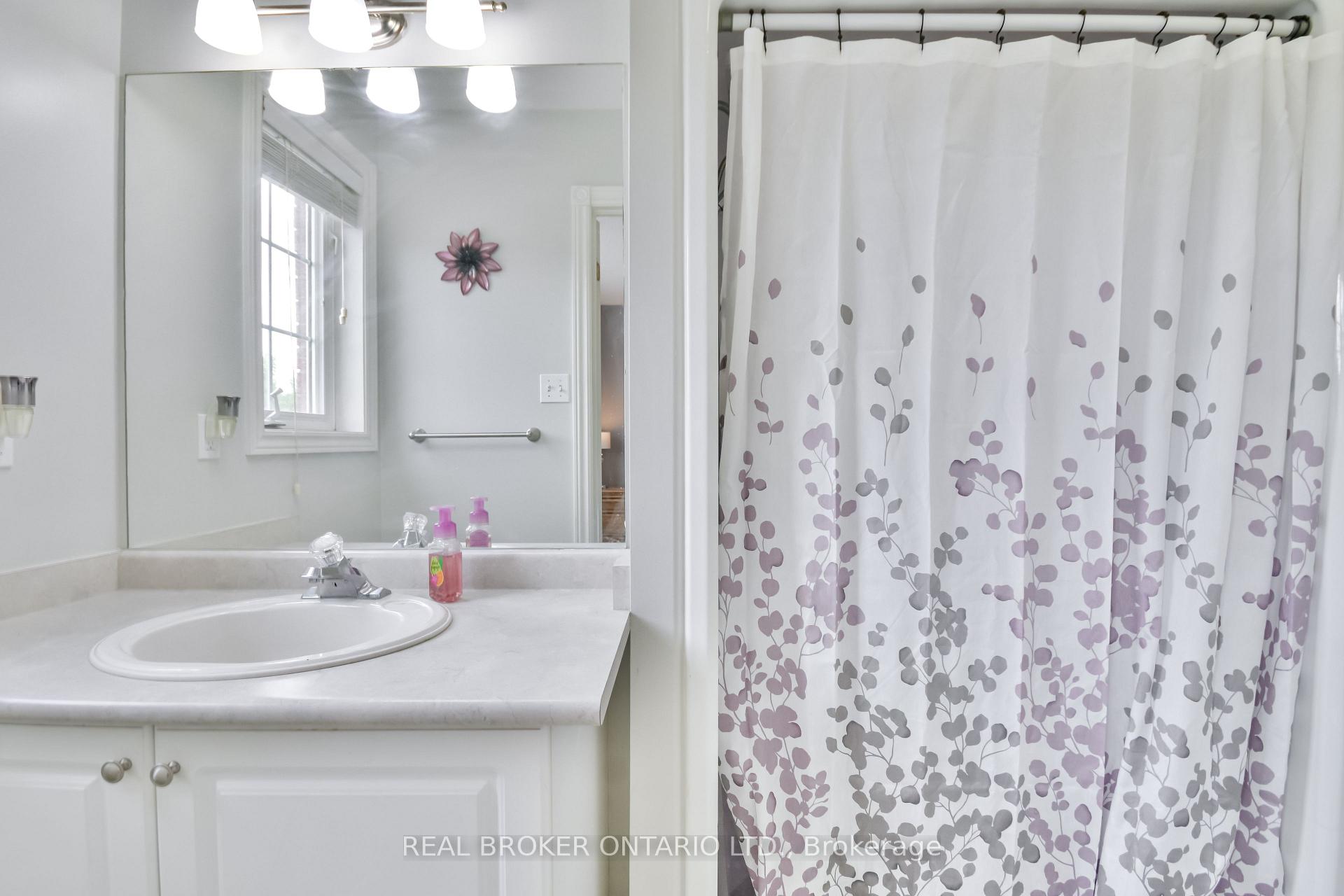 Photo 33 of 210 Pringle Drive, Barrie, Edgehill Drive — HOMEH