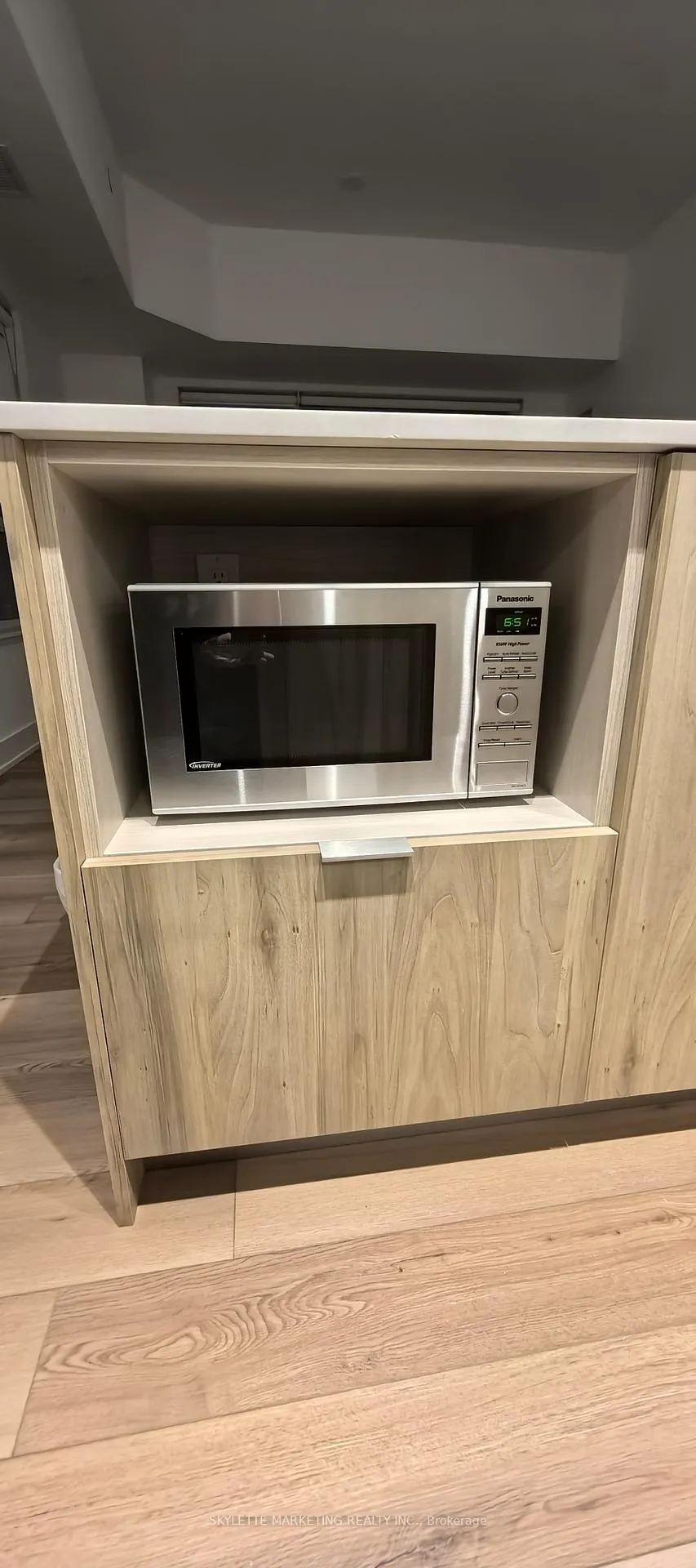 Photo 13 of Unit 1908, 8 Cedarland Drive S, Markham, Unionville — HOMEH