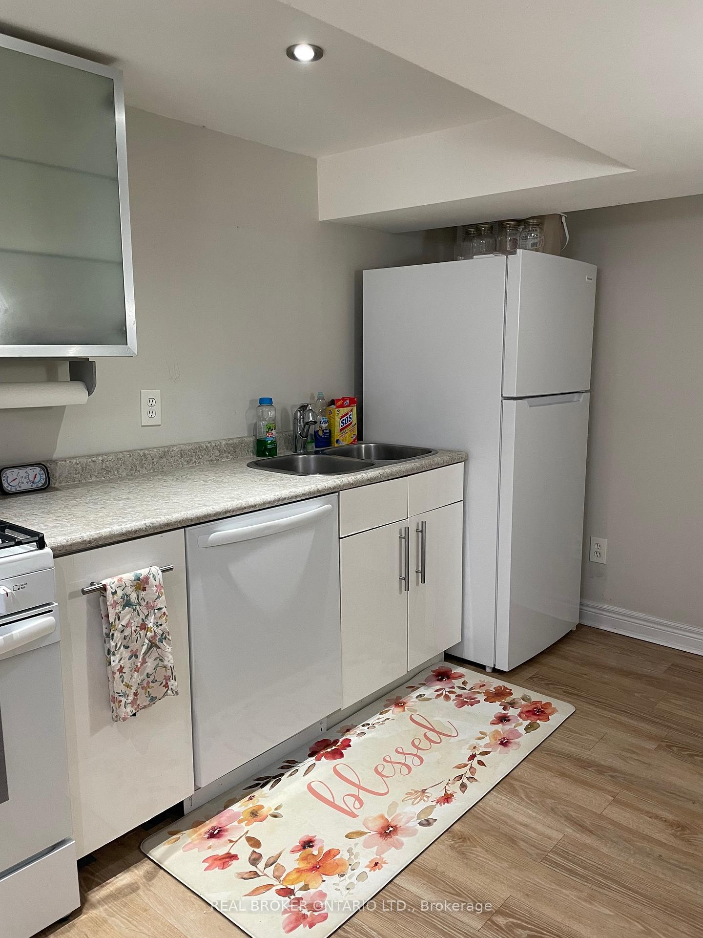 Photo 9 of Unit Lower, 13 Orchardview Boulevard, Clarington, Bowmanville — HOMEH