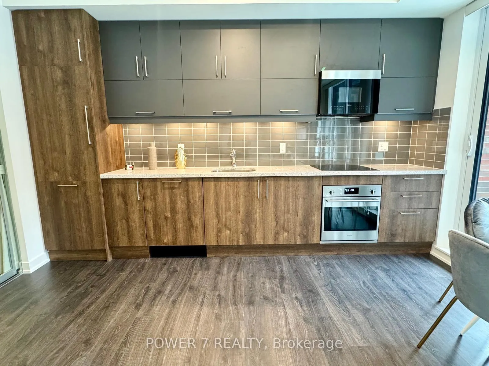 Photo 8 of Unit 506, 38 Simcoe Promenade, Markham, Unionville — HOMEH