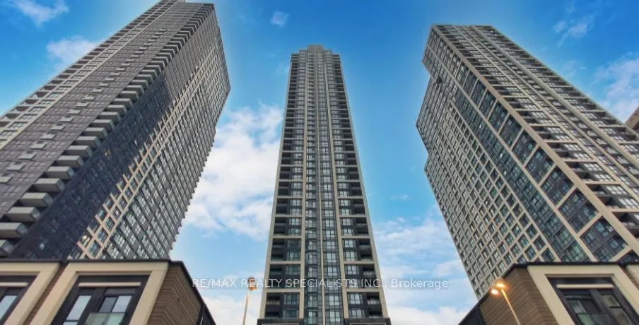 Front of Unit 2703, 7 mabelle Avenue