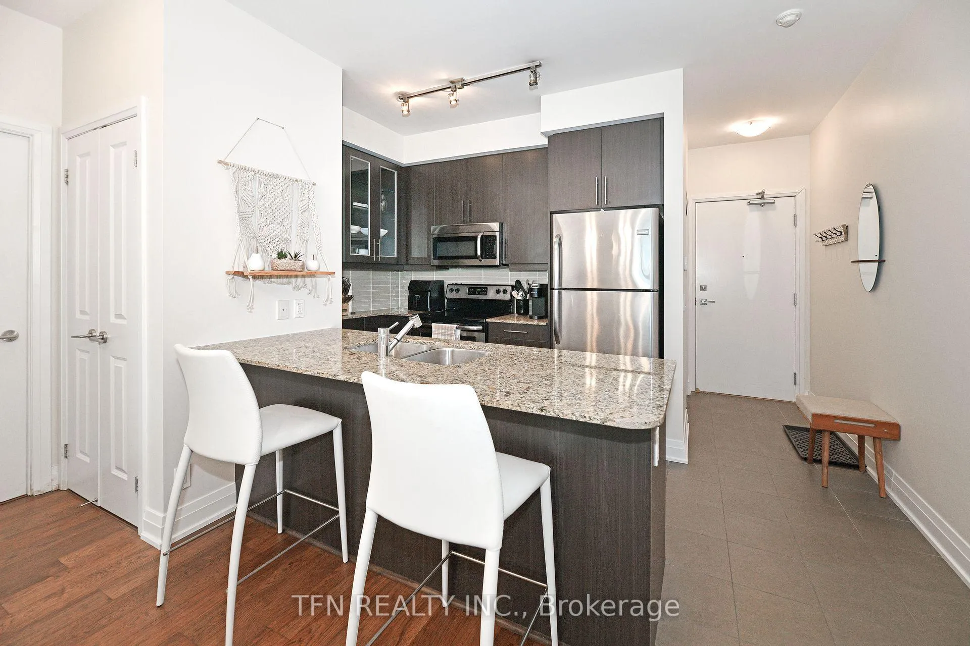 Photo 11 of Unit 1605, 530 St Clair Avenue W, Toronto, Humewood-Cedarvale — HOMEH