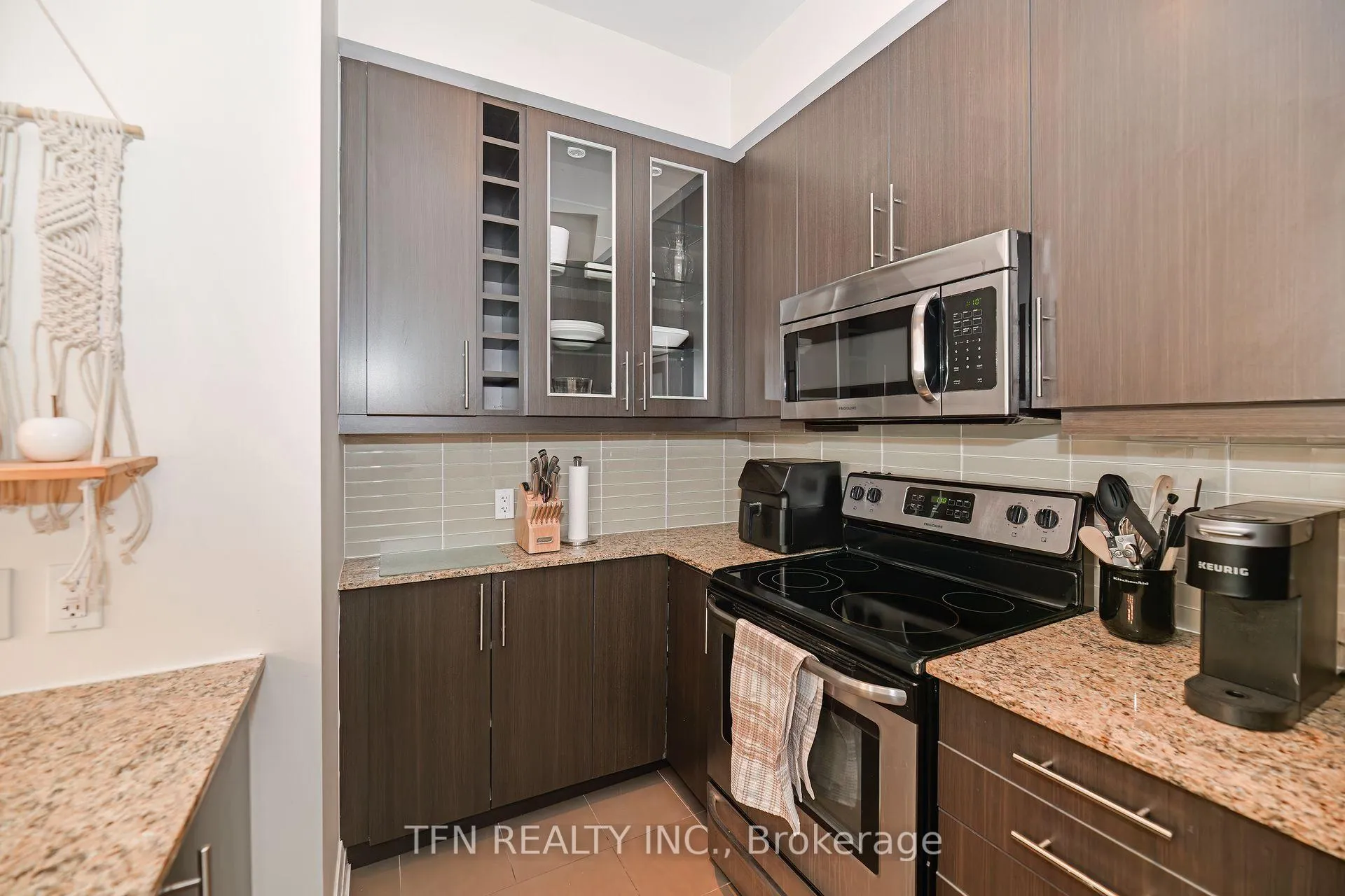 Photo 12 of Unit 1605, 530 St Clair Avenue W, Toronto, Humewood-Cedarvale — HOMEH