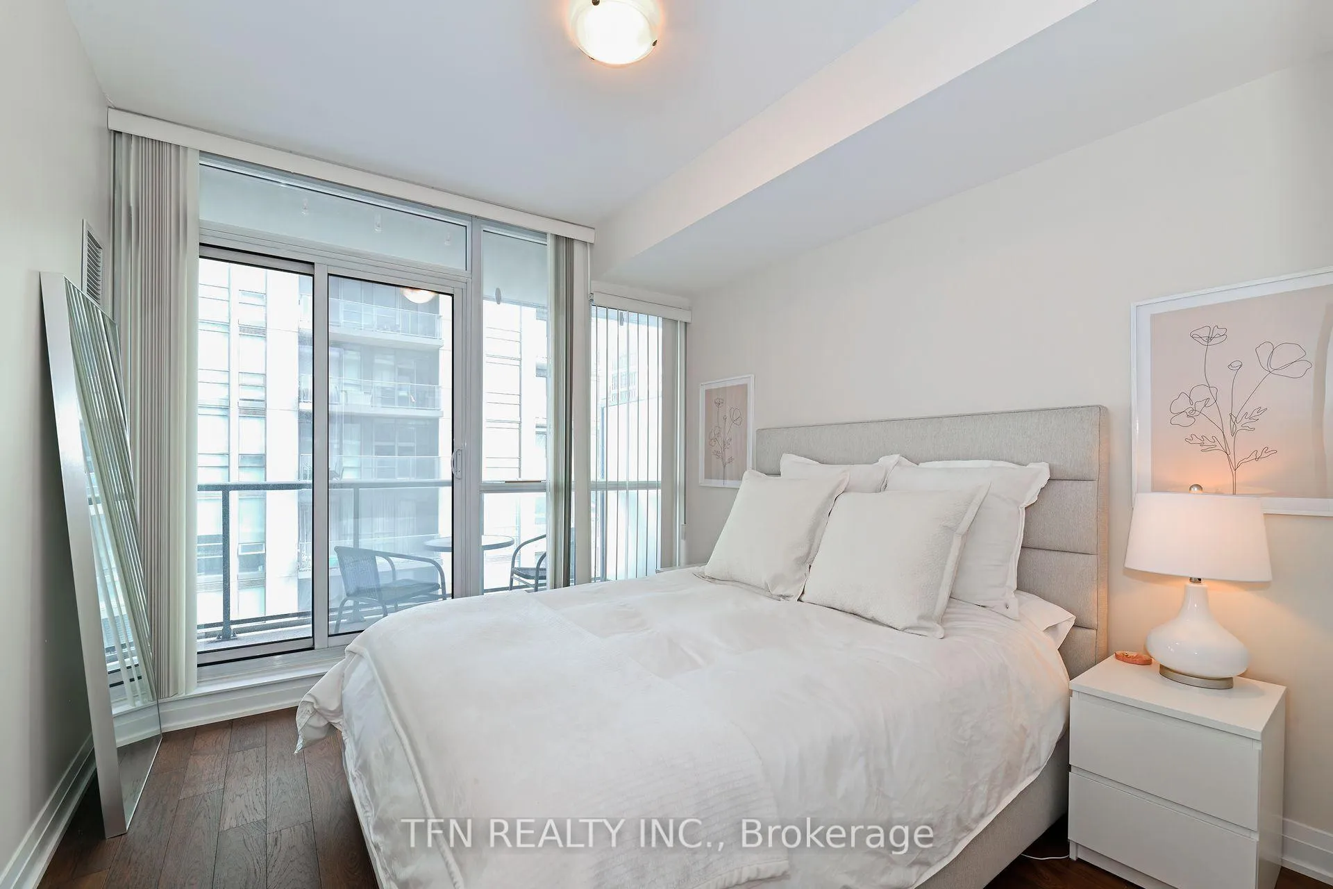 Photo 17 of Unit 1605, 530 St Clair Avenue W, Toronto, Humewood-Cedarvale — HOMEH