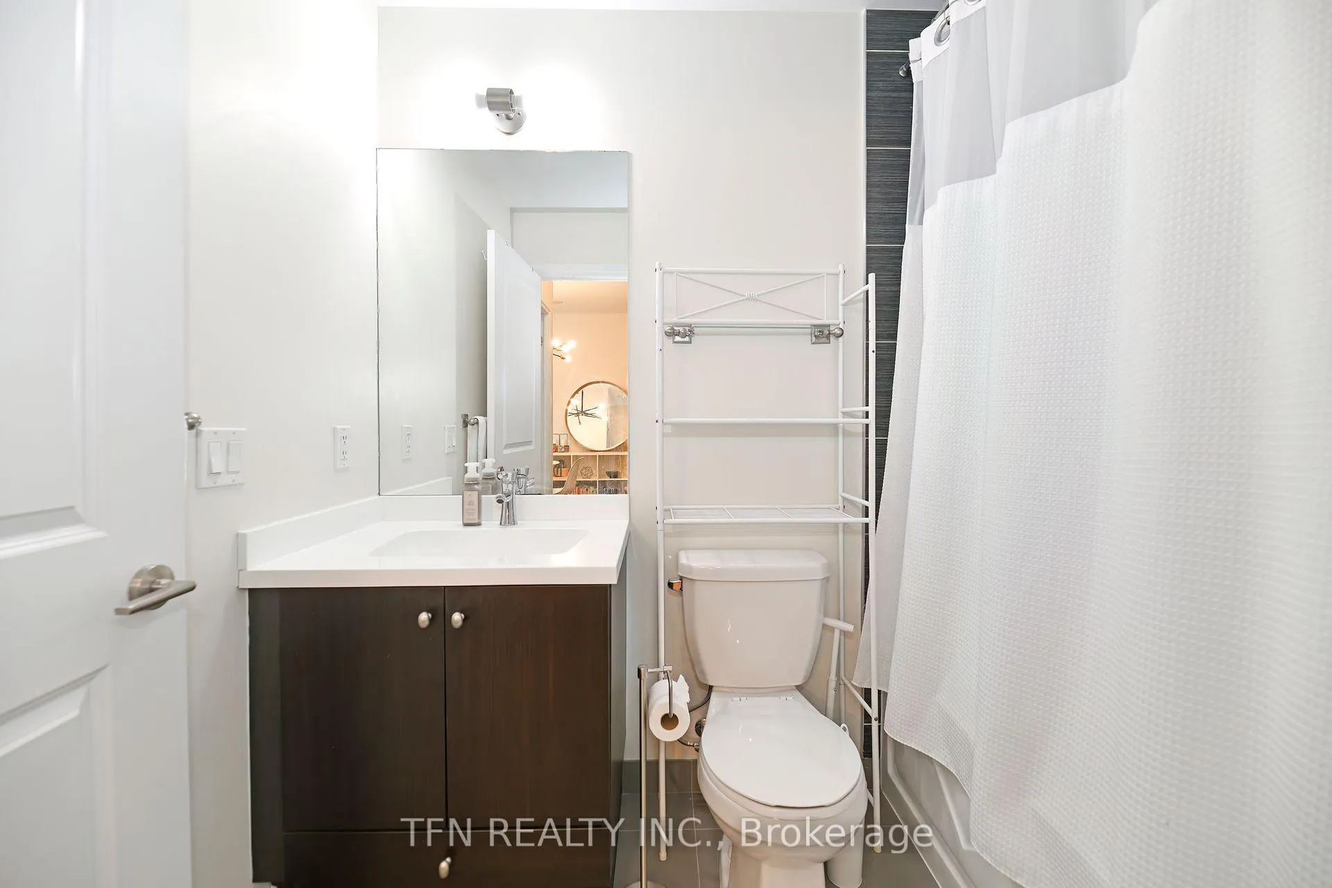 Photo 20 of Unit 1605, 530 St Clair Avenue W, Toronto, Humewood-Cedarvale — HOMEH