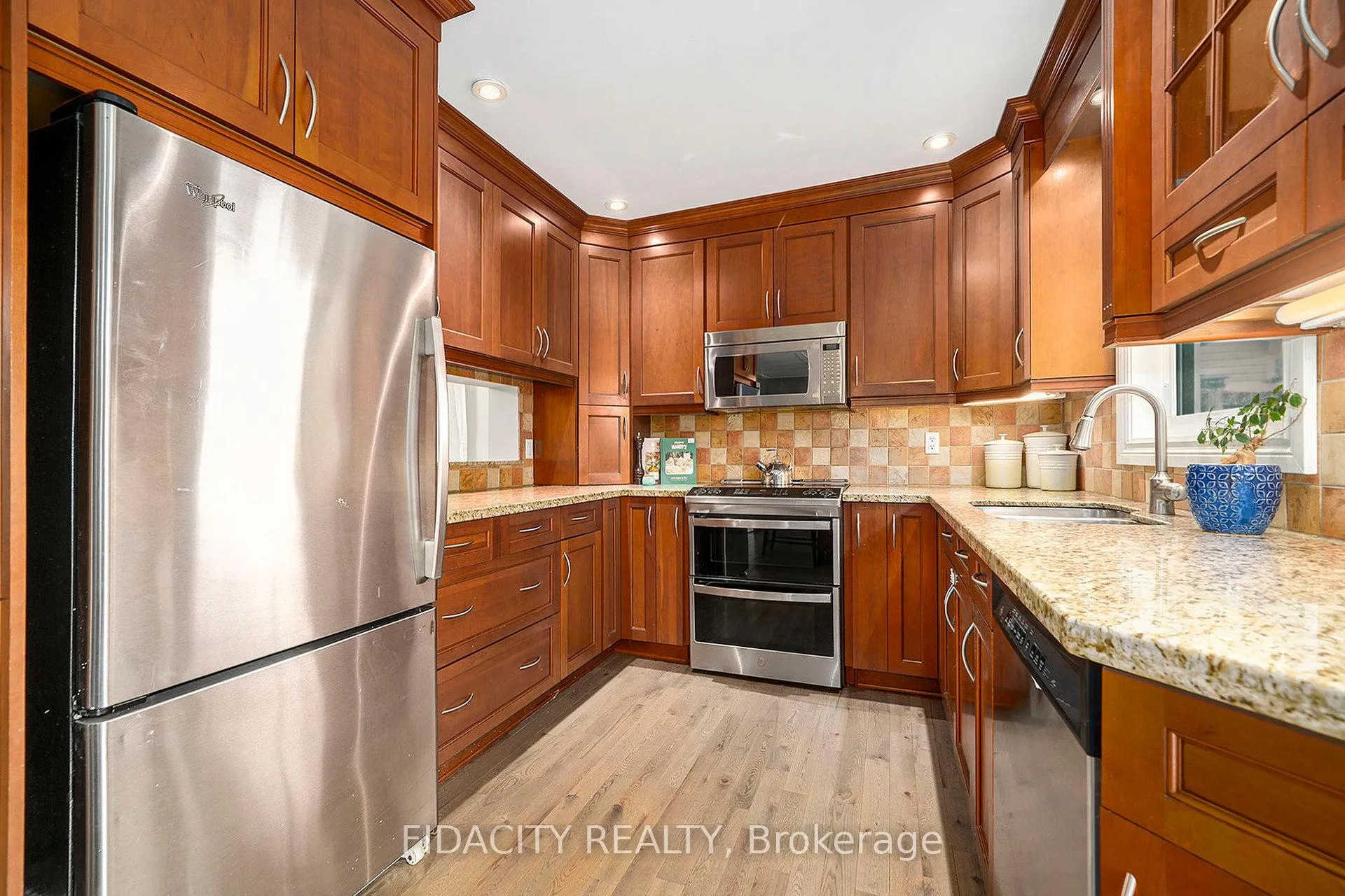 Photo 10 of 13 Vesta Street, Ottawa, Barrhaven - Cedargrove/Fraserdale — HOMEH