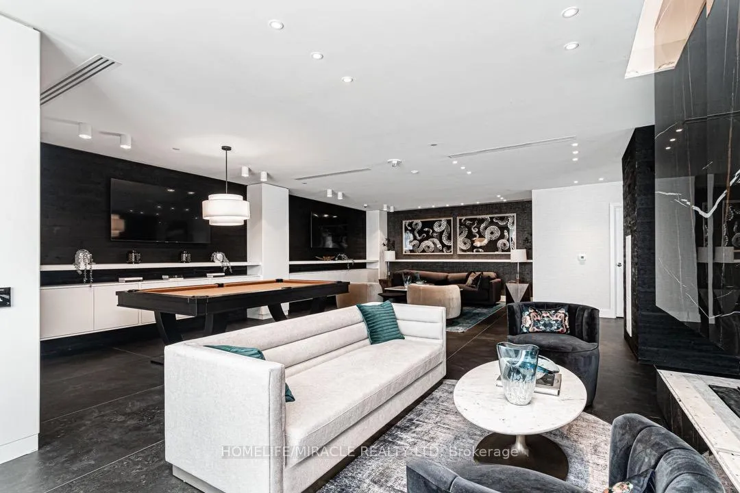 Photo 3 of Unit 905, 1480 Bayly Street, Pickering, Bay Ridges — HOMEH