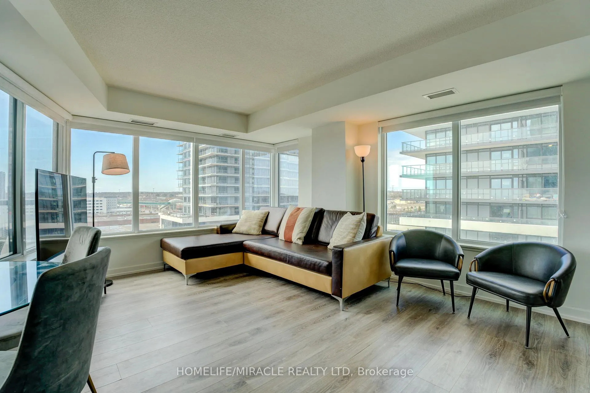 Photo 15 of Unit 905, 1480 Bayly Street, Pickering, Bay Ridges — HOMEH