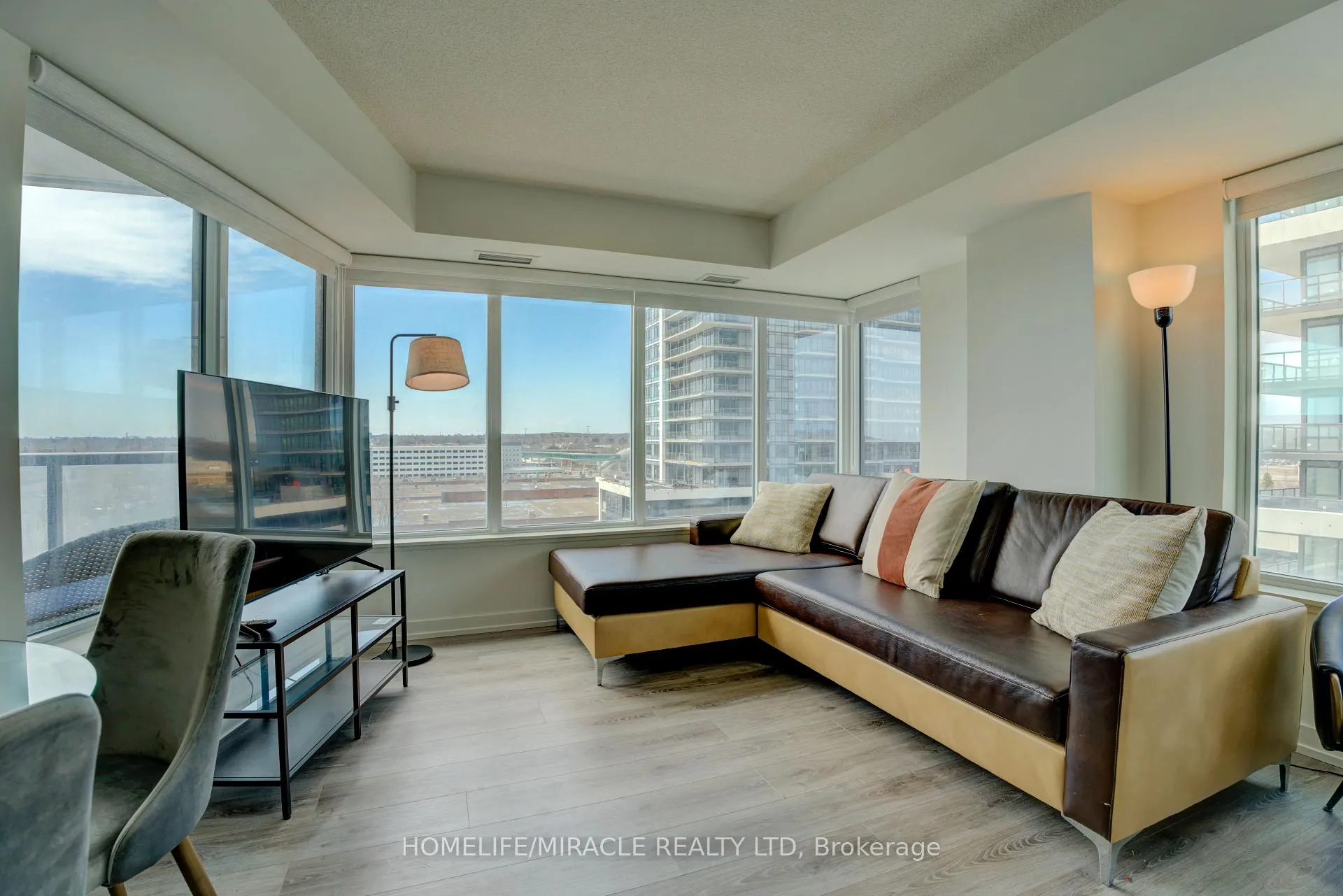 Photo 17 of Unit 905, 1480 Bayly Street, Pickering, Bay Ridges — HOMEH