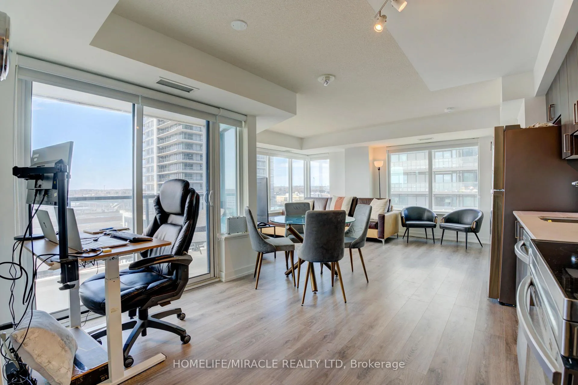 Photo 20 of Unit 905, 1480 Bayly Street, Pickering, Bay Ridges — HOMEH