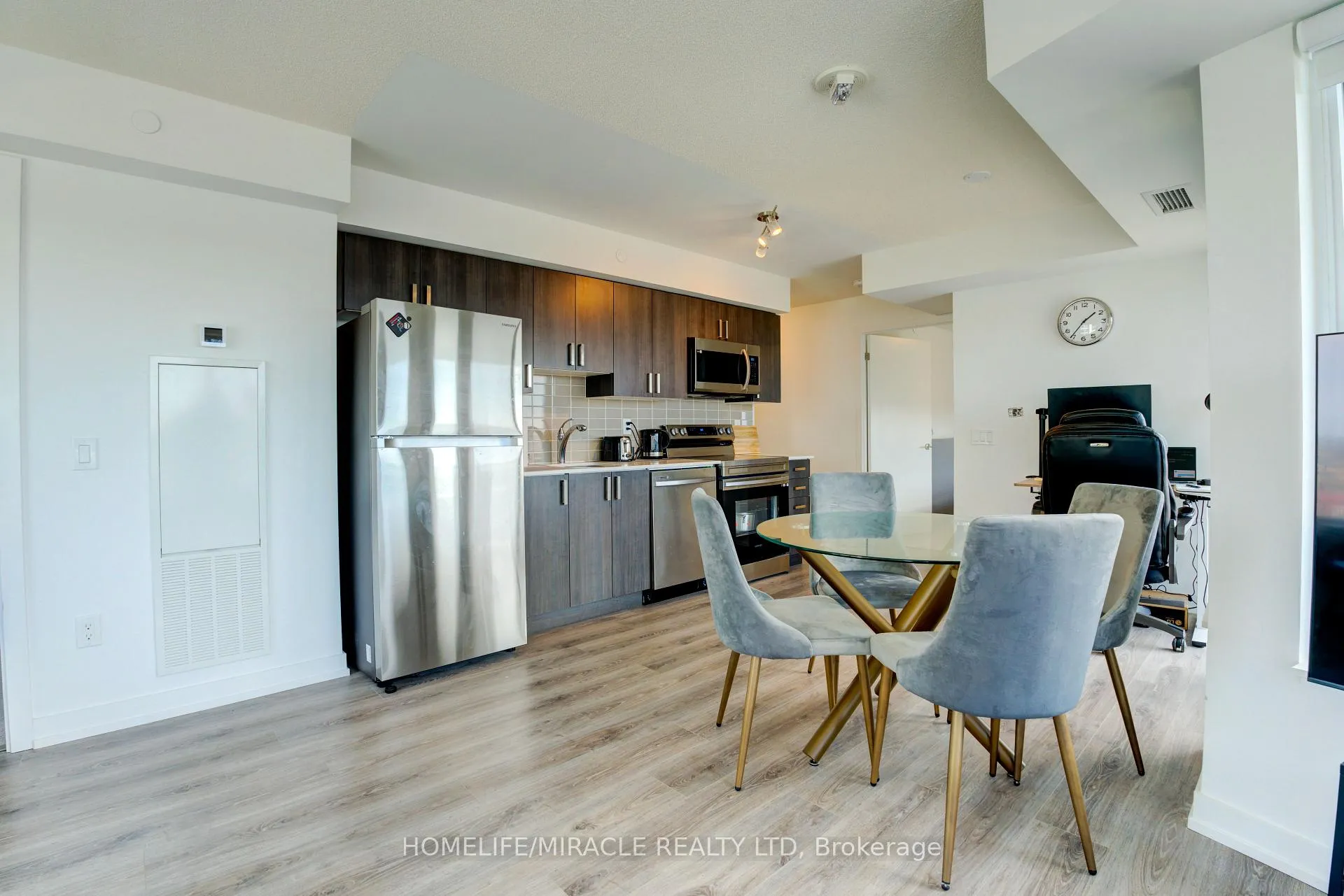 Photo 21 of Unit 905, 1480 Bayly Street, Pickering, Bay Ridges — HOMEH