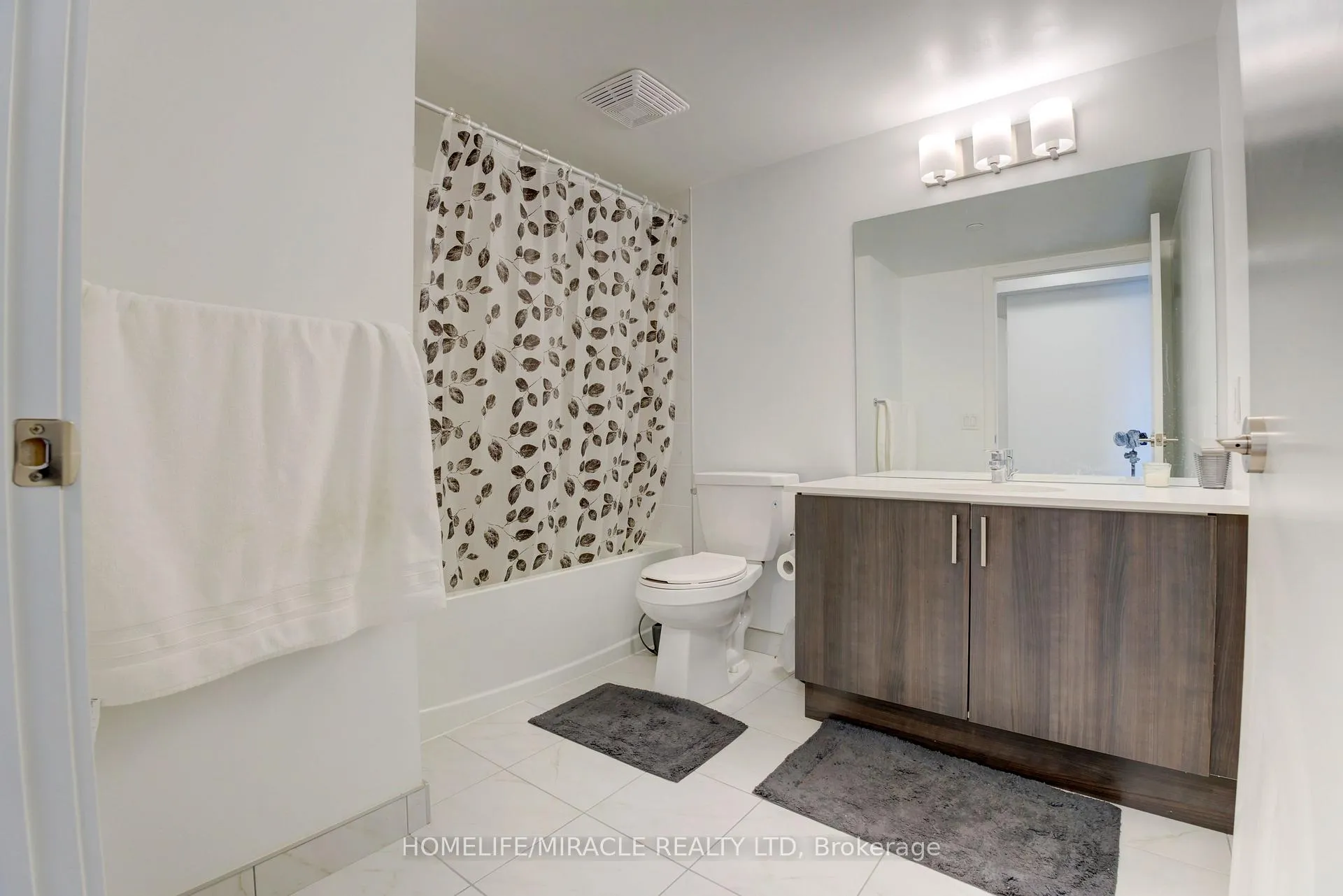 Photo 24 of Unit 905, 1480 Bayly Street, Pickering, Bay Ridges — HOMEH